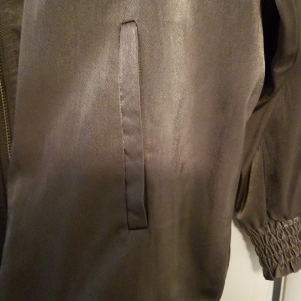 Jacket - Picture 3 of 6